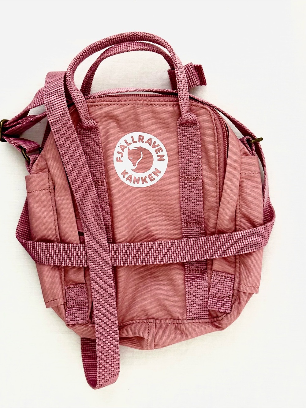 Fjallraven Kånken Small Crossbody in Dusty Rose - Picture 8 of 9